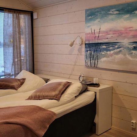 B&B Villa Helmi Ala-Temmes ภายนอก รูปภาพ