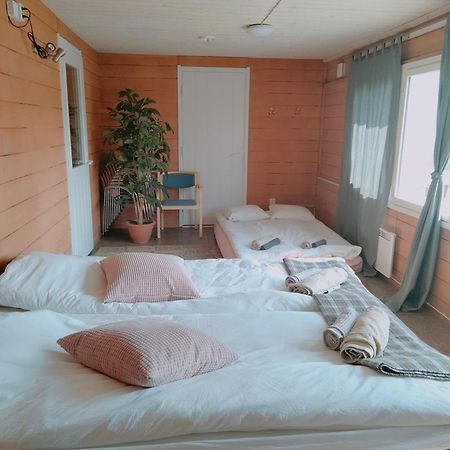 B&B Villa Helmi Ala-Temmes ภายนอก รูปภาพ