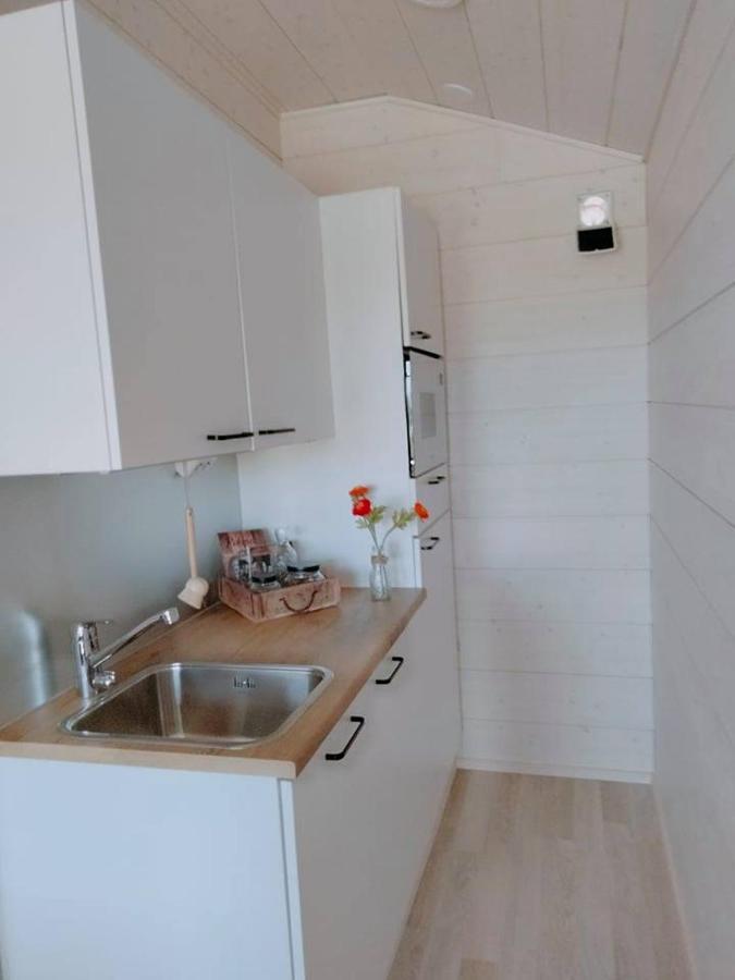 B&B Villa Helmi Ala-Temmes ภายนอก รูปภาพ
