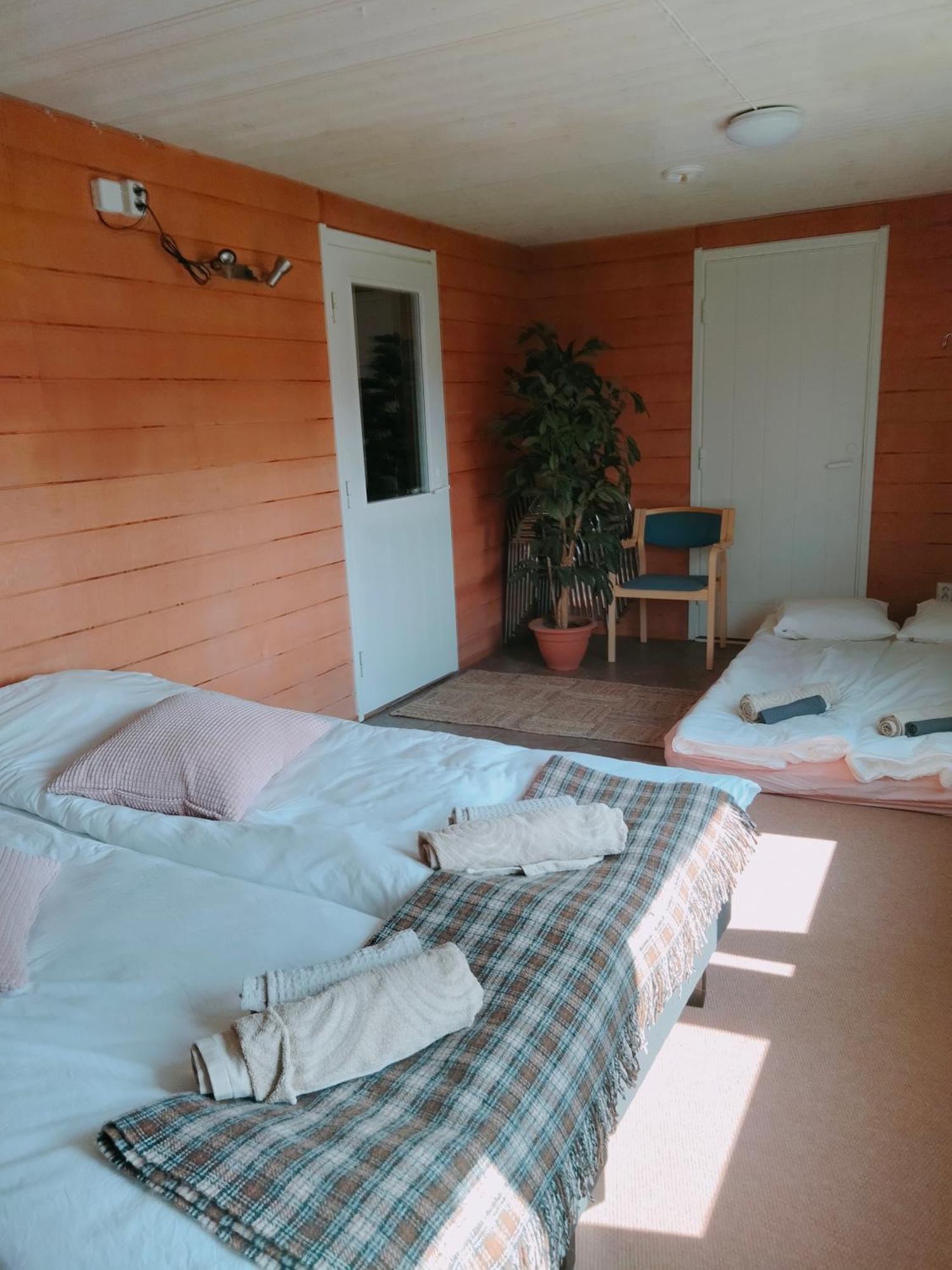B&B Villa Helmi Ala-Temmes ภายนอก รูปภาพ